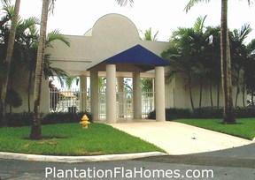 Arbor Courts - Plantation FL - pool area